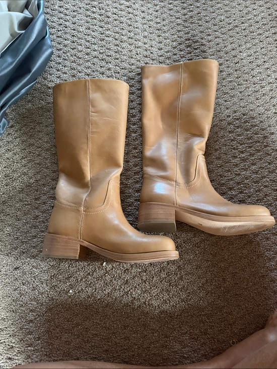 Steve Madden Shoes - Steve Madden Riggs Banana Tall Leather Boots in Tan never word but no tags